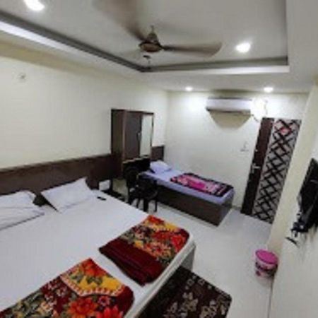 Swastik Guest House Varanasi Exterior foto