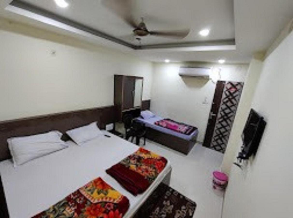 Swastik Guest House Varanasi Exterior foto